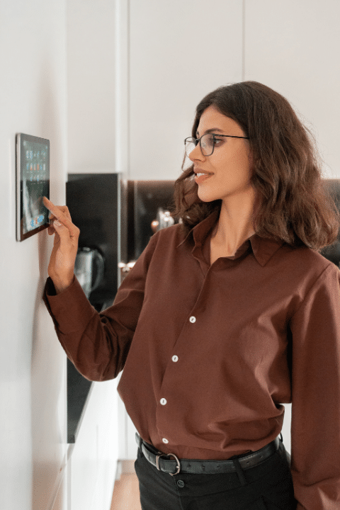 Home Comfort Services - Adjusting A Thermostat